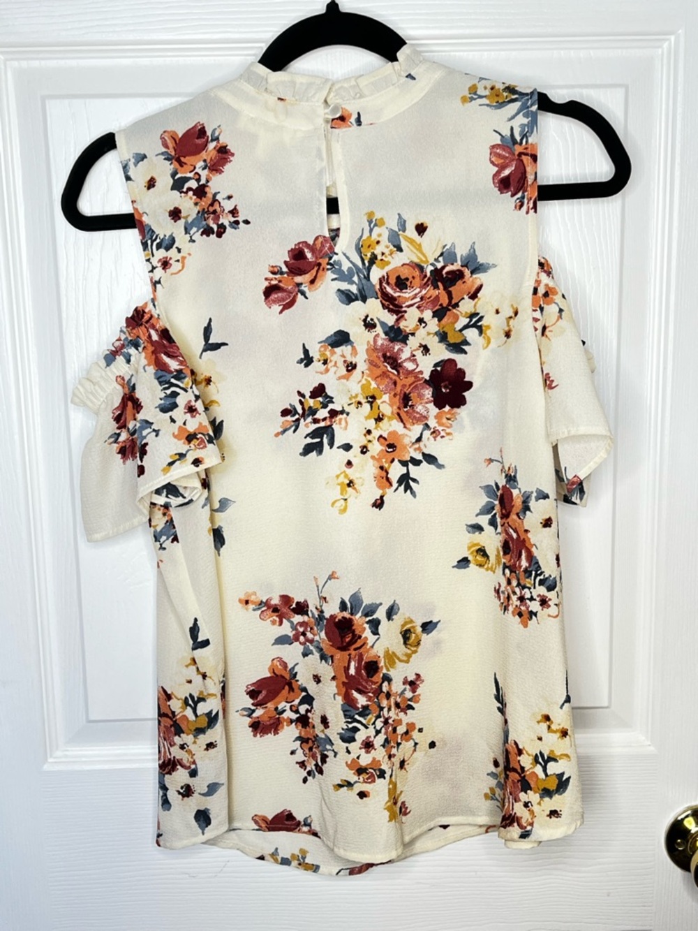 Monteau Los Angeles NWT Cold Shoulder Floral Blouse XL - Picture 5 of 5